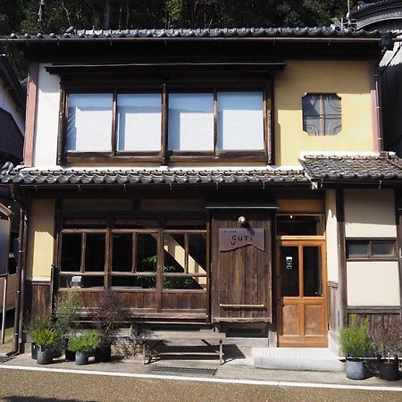 Cafe & Bb Guri Bed & Breakfast Ine Bagian luar foto