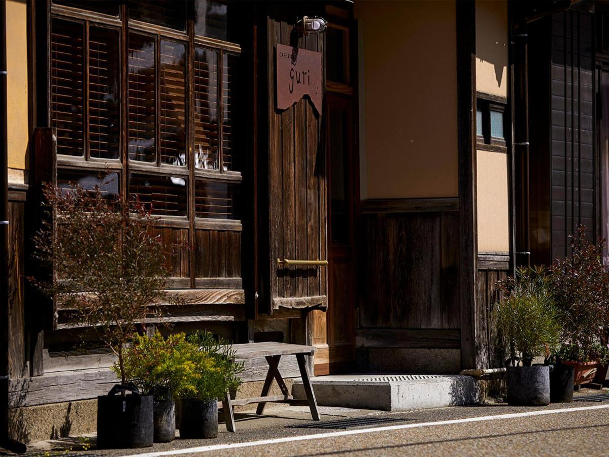 Cafe & Bb Guri Bed & Breakfast Ine Bagian luar foto